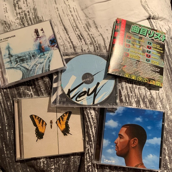 Music cds - Picture 1 of 1